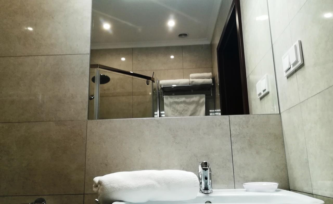 Hotel San Remo Zgierz Extérieur photo
