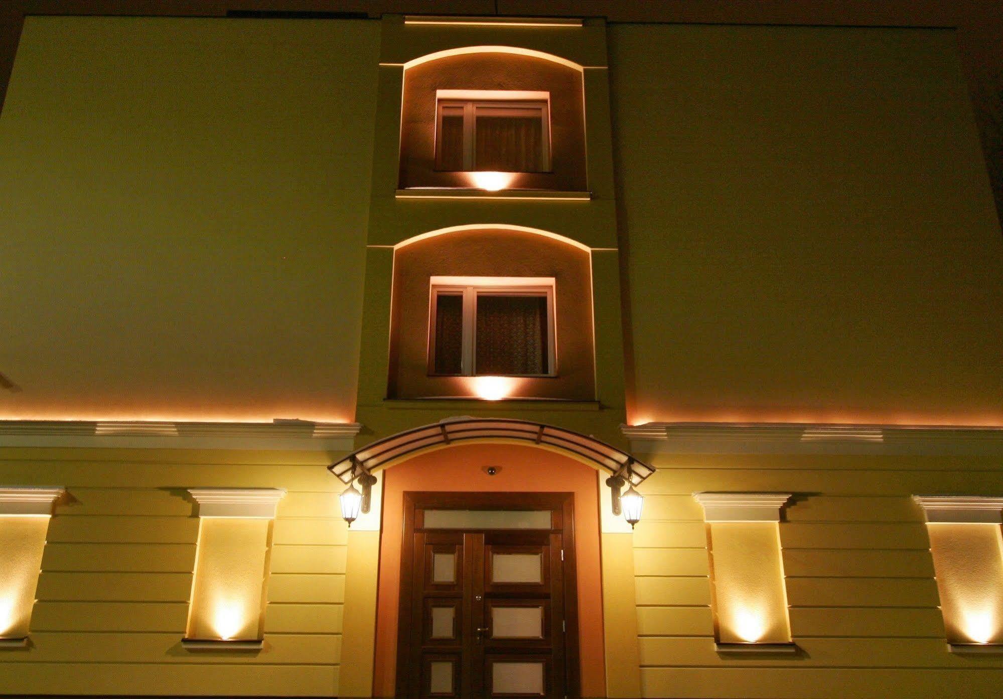 Hotel San Remo Zgierz Extérieur photo
